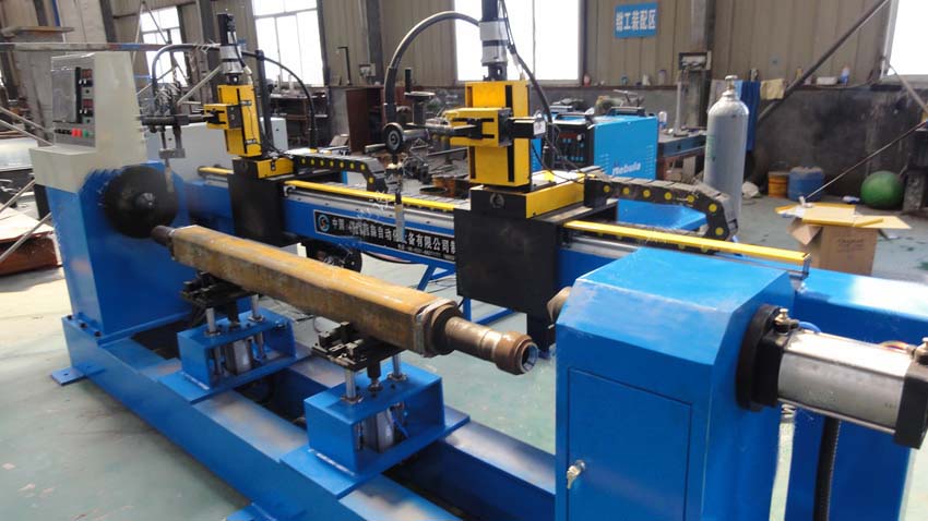 汽車車橋自動數(shù)控焊接專機-濟南冠森自動化設備有限公司